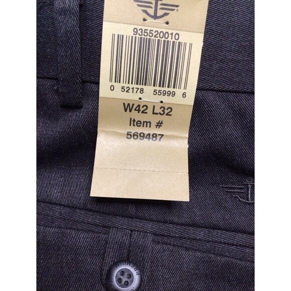 Dockers Pants Men 42x32 Gray D4 Relaxed Fit Cotton Never Iron Khaki Flat Front - Picture 6 of 7